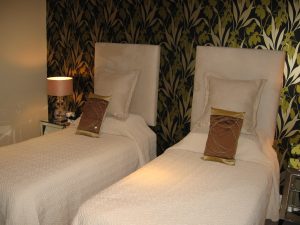 Twin bedded room