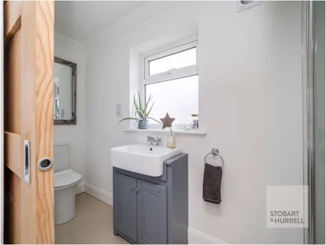 Rackheath-before-ensuite